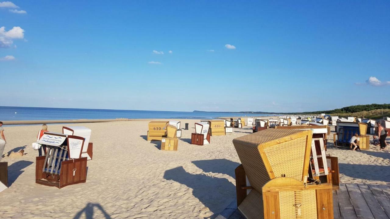 Fewo Elke Esens Bagian luar foto